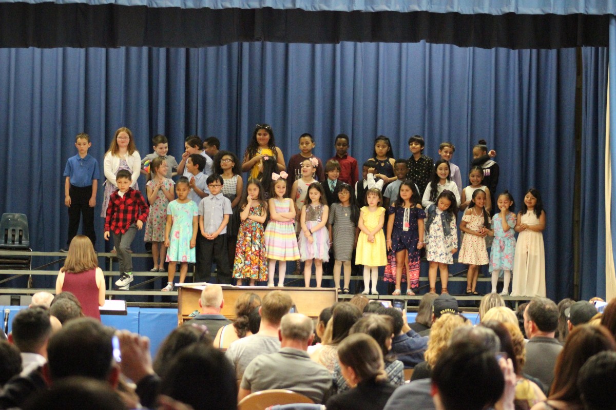 New Windsor School Performs Their Spring Chorus Concert New Windsor